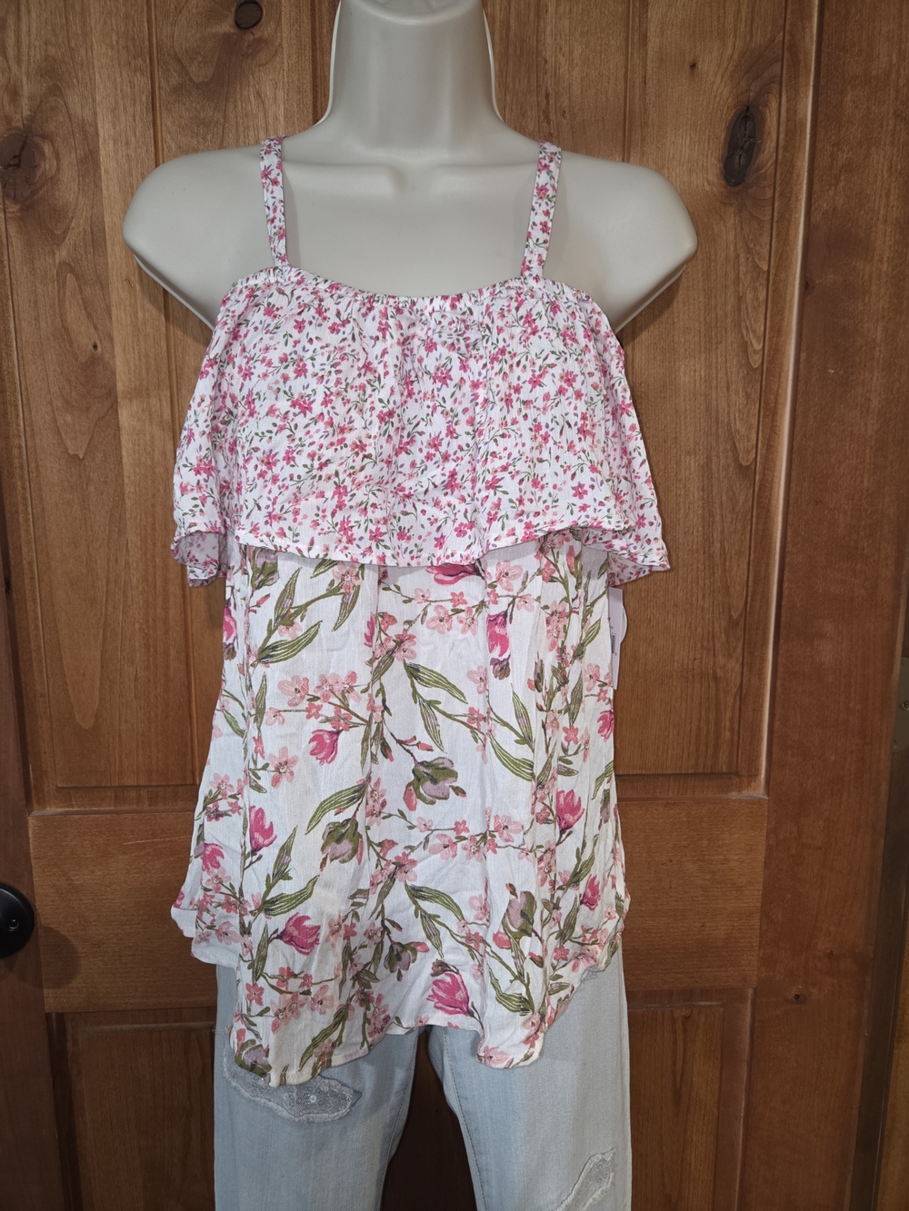 Chic Pink Floral Ruffle Tank Top